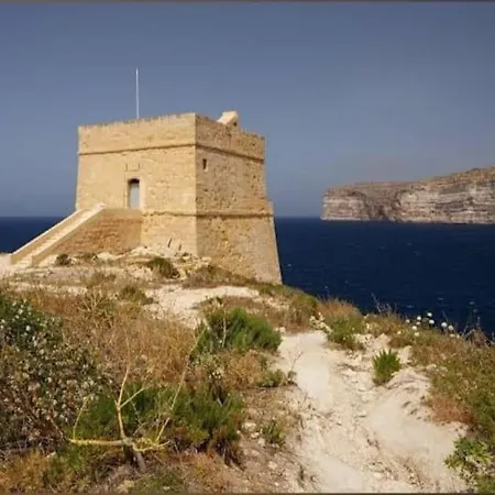 Water Lily Oasis Courtyard - 5min Walk To