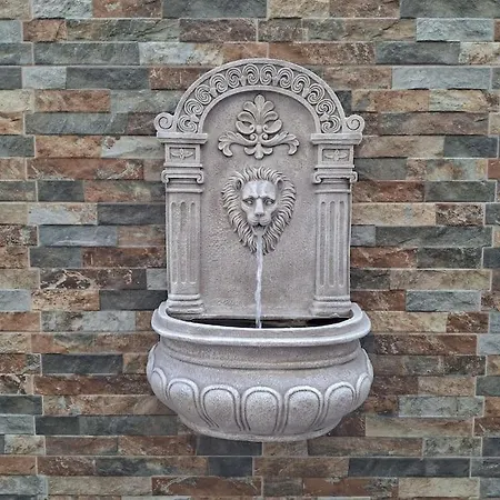 Apartamento Water Lily Oasis Courtyard - 5min Walk To