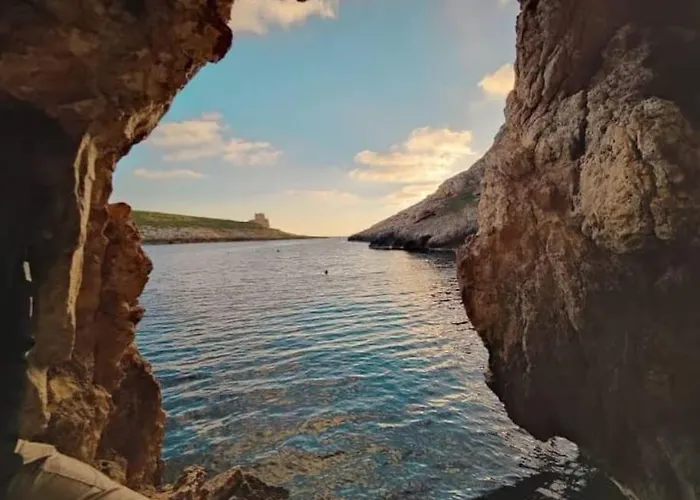 Water Lily Oasis Courtyard - 5min Walk To