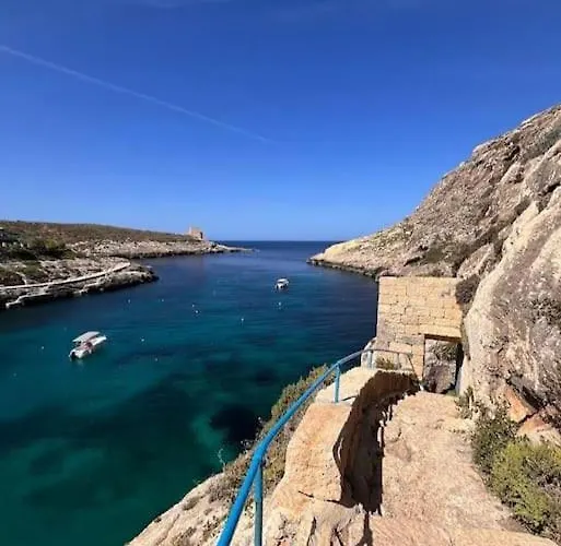 Apartamento Water Lily Oasis Courtyard - 5min Walk To *