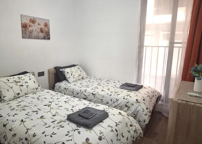 Water Lily Oasis Courtyard - 5min Walk To Apartamento