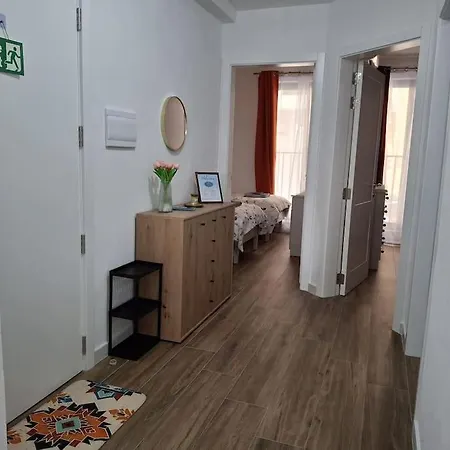 Water Lily Oasis Courtyard - 5min Walk To Apartment